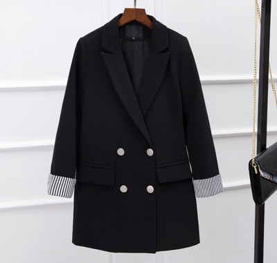 ХИТ Актуално дамско сако с V-образно деколте в черен цвят 