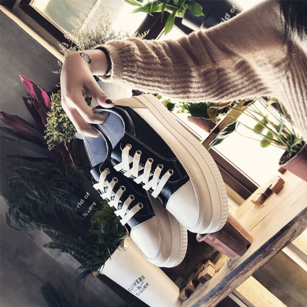 Adidasi moderni de dama din piele ecologica in alb si negru