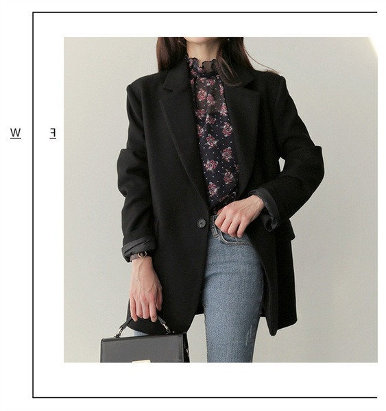 Jacheta clasica de dama in doua culori