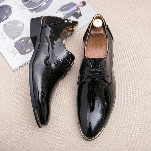 Pantofi formali pentru barbati in trei culori cu element metalic si sireturi