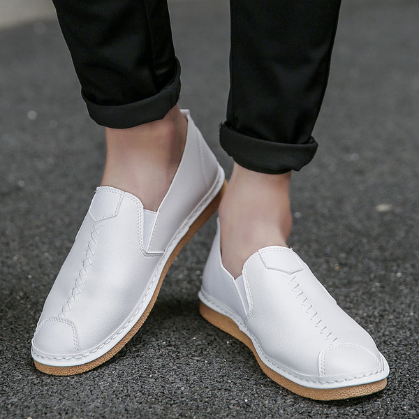 Mocasini eleganti pentru barbati din piele ecologica in alb-negru