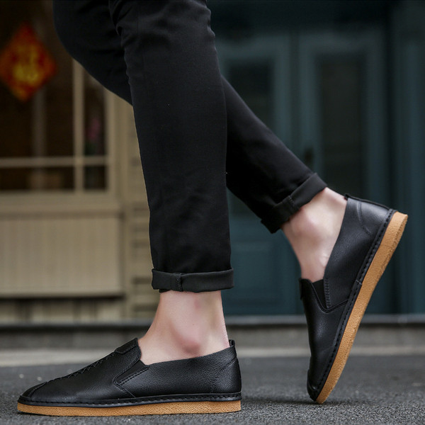 Mocasini eleganti pentru barbati din piele ecologica in alb-negru