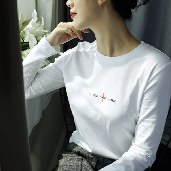 Bluză casual de damă cu guler în formă de O în alb-negru