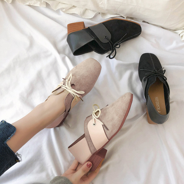 Γυναικεία μοκασίνια με χαμιλό τακούνι και κορδόνια σε δύο χρώματα