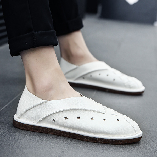 Μοντέρνα καλοκαιρινά ανδρικά μοκασίνια σε τρία χρώματα