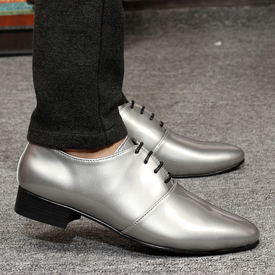 Мъжки модерни обувки в сив,златен и черен цвят с връзки