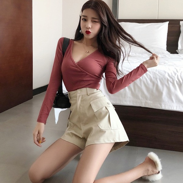 Γυναικεία καθημερινή μπλούζα με ντεκολτέ σε σχήμα V σε τρία χρώματα