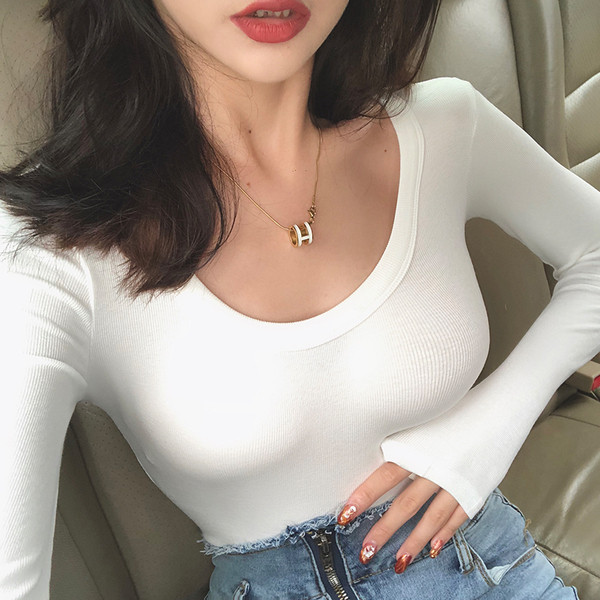 Γυναικεία καθαρισμένη μπλούζα σε τρία χρώματα