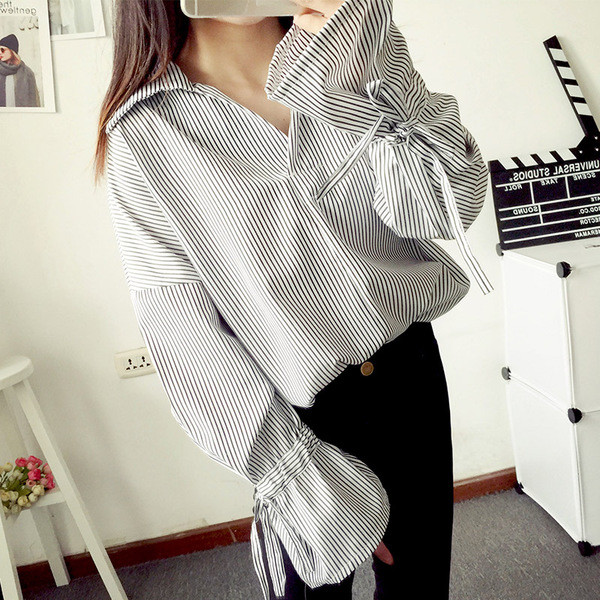 Camasa de dama model lat cu decolteu in V in trei culori