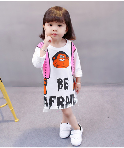 Модерна детска рокля с цветна апликация широк модел