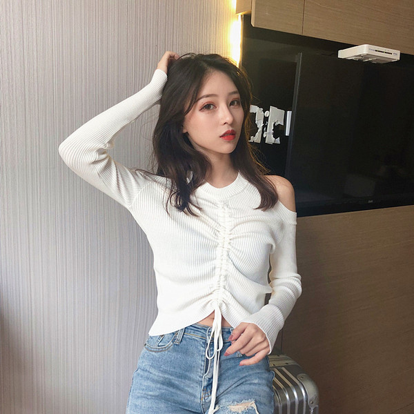 Καθημερινή  γυναικεία μπλούζα με ανοιχτούς ώμους και μπροστινά κορδόνια