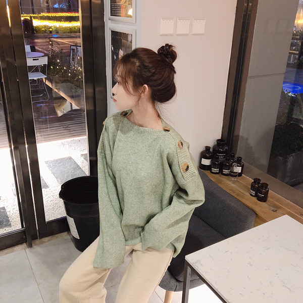 Μοντέρνα γυναικεία μπλούζα με κουμπιά σε δύο χρώματα