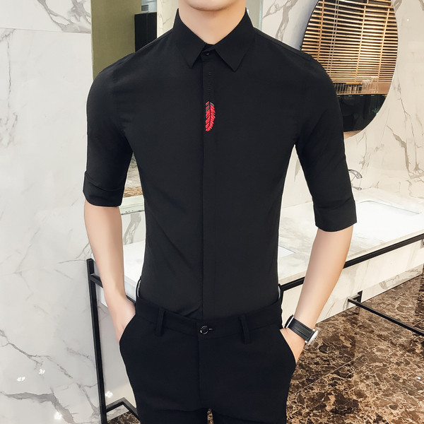 Cămașă modernă pentru bărbați cu broderie colorată în alb și negru