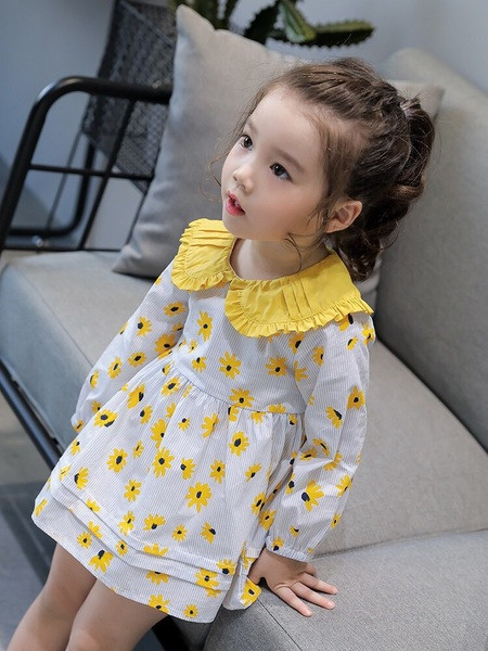 Modern gyerekruha modell hosszú ujjal