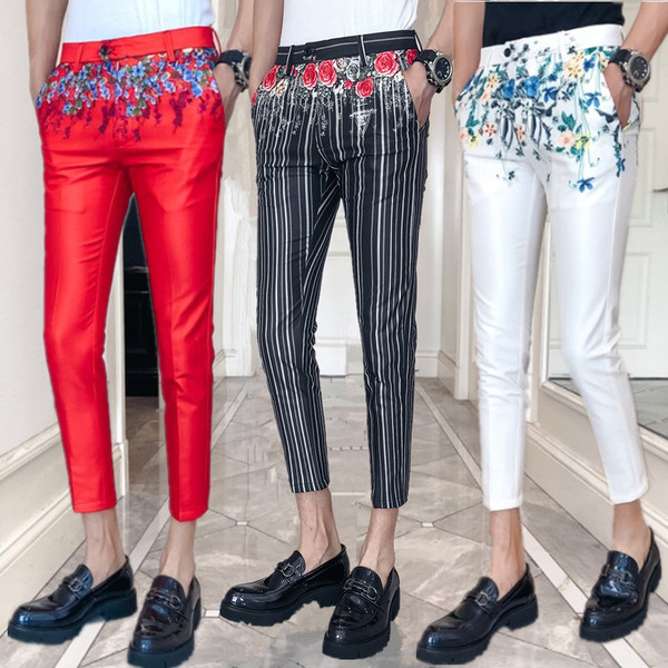 Divatos férfi nadrág Karcsú modell virágmotívumokkal több színben