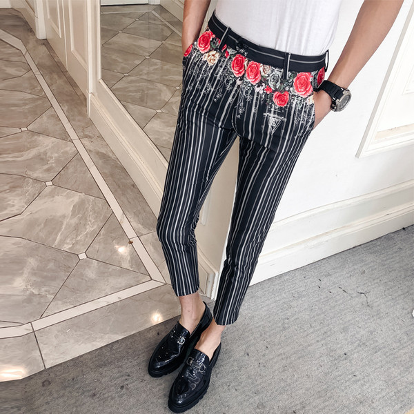 Divatos férfi nadrág Karcsú modell virágmotívumokkal több színben