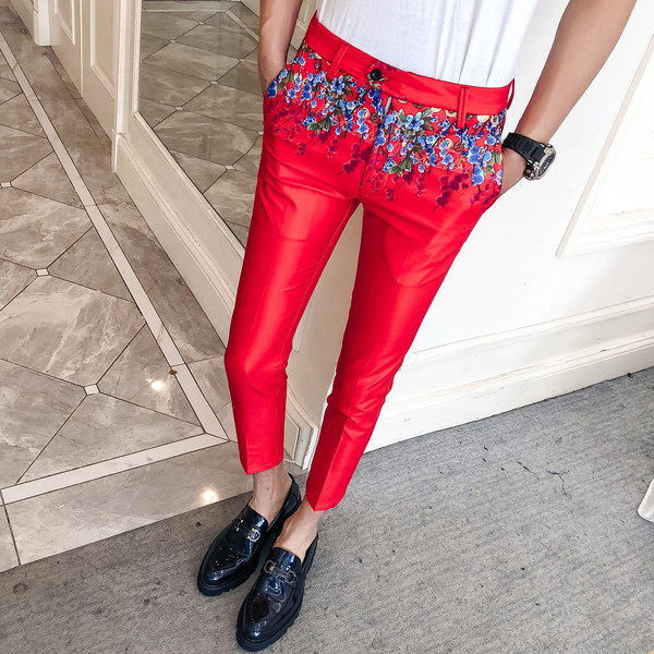 Divatos férfi nadrág Karcsú modell virágmotívumokkal több színben