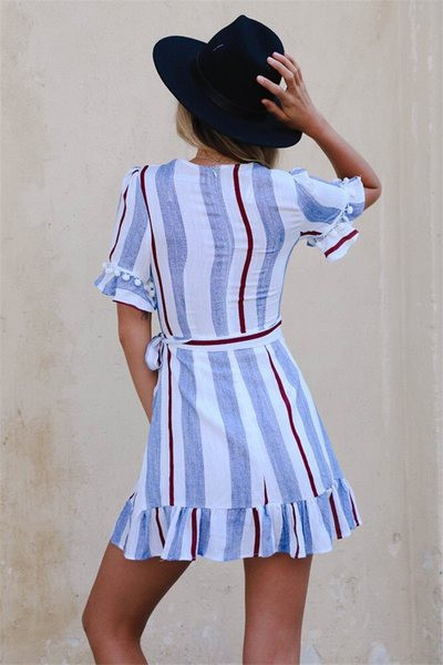 Modern női csíkos ruha V-nyakkal, két színben