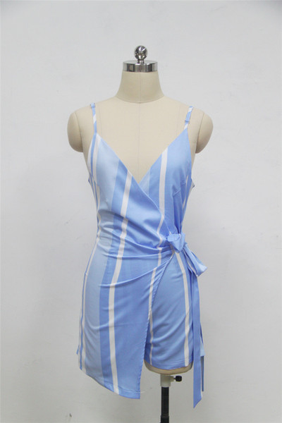 Modern női nyári kombinét V-nyakú kék színben