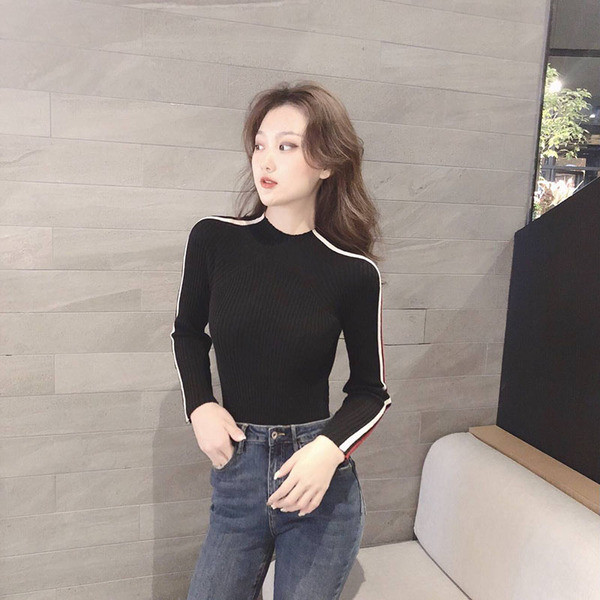 Női alkalmi blúz két színben, színes szegéllyel