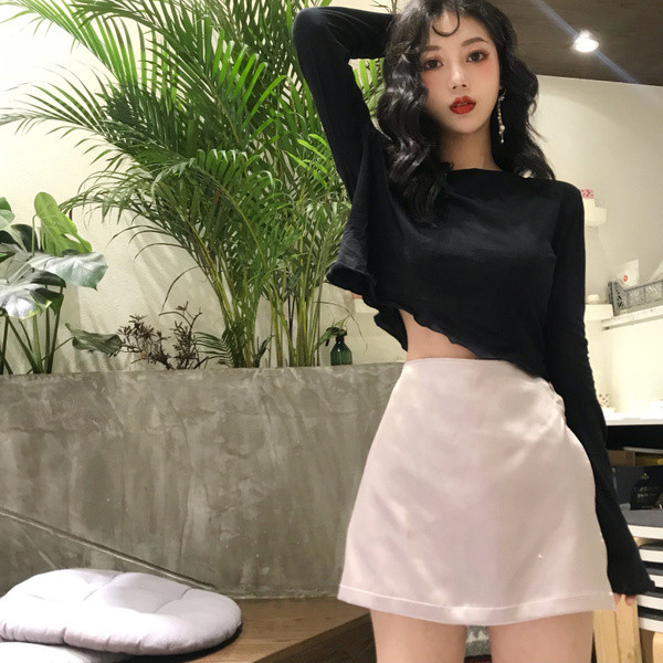 Lezser női rövid blúz fekete és kék színben