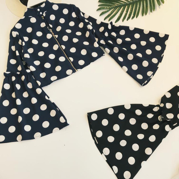 Modern női ing három színben pöttyökkel és Lotus ujjal