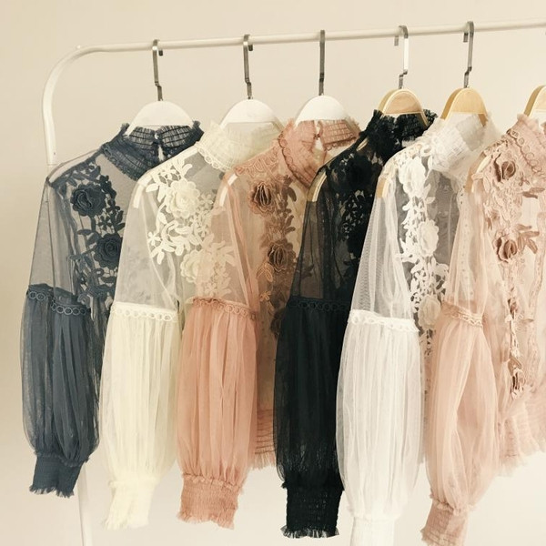 Modern női ing több színben, csipkével és hosszú ujjal