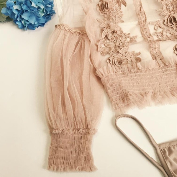 Modern női ing több színben, csipkével és hosszú ujjal