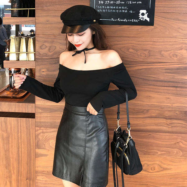 Lezser női blúz leejtett ujjakkal, összefonódó nyakkendőkkel