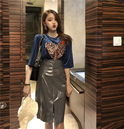 Modern női blúz rátéttel, 2 színben