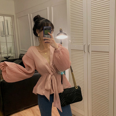 Modern női ing mély V-nyakkal, három színben