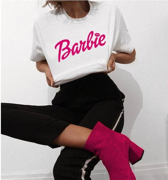 Tricou de dama modern cu inscriptie in mai multe culori