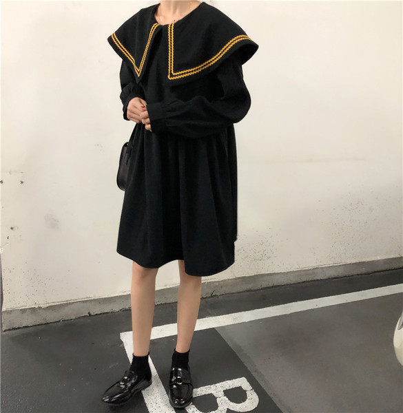 Modern női ruha O-nyakú és hosszú ujjú fekete-fehér