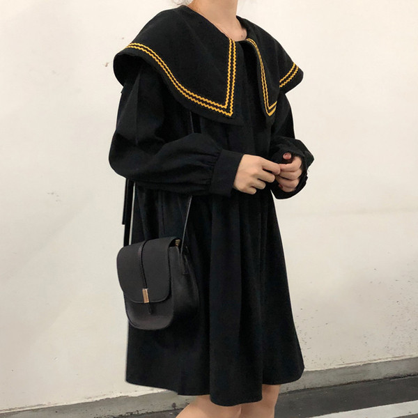 Modern női ruha O-nyakú és hosszú ujjú fekete-fehér