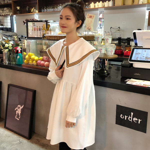 Modern női ruha O-nyakú és hosszú ujjú fekete-fehér