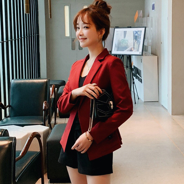 Tavaszi női kabát szabású modell sárga és piros színben