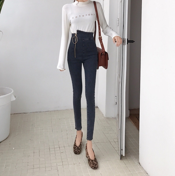 Modern női farmer magas derékkal, fekete és kék színben