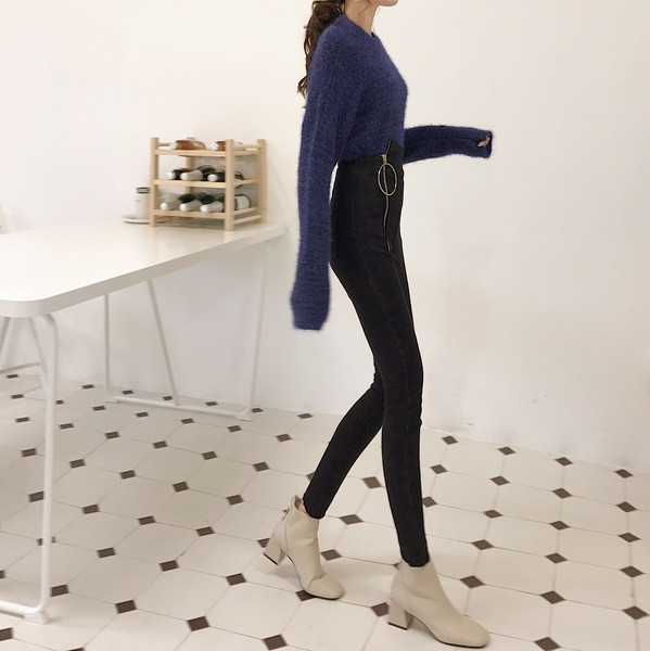 Modern női farmer magas derékkal, fekete és kék színben