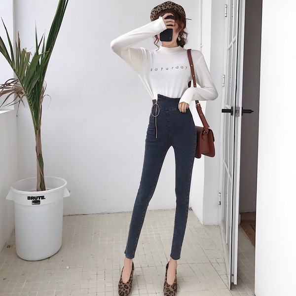 Modern női farmer magas derékkal, fekete és kék színben