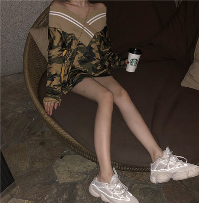 Divatos női blúz három színben széles modellben