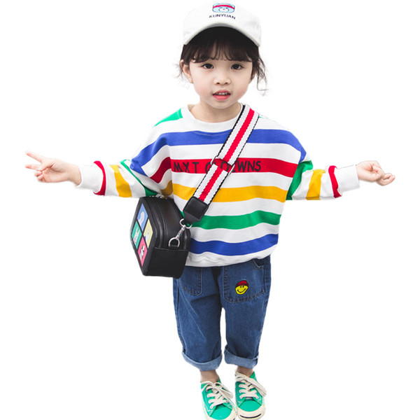 Gyerek színes blúz lányoknak hosszú ujjal, feliratokkal