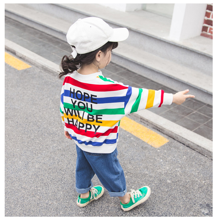 Gyerek színes blúz lányoknak hosszú ujjal, feliratokkal