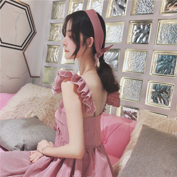 Alkalmi női ruha pántokkal, két színben