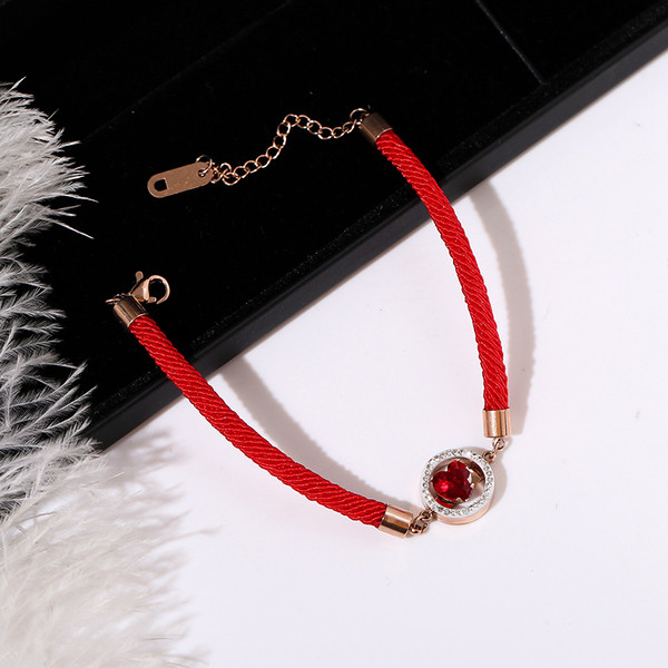 Γυναικείο βραχιόλι σε κόκκινο χρώμα και κόκκινη πέτρα