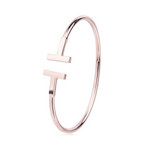 Απαλό γυναικείο βραχιόλι σε δύο μοντέλα