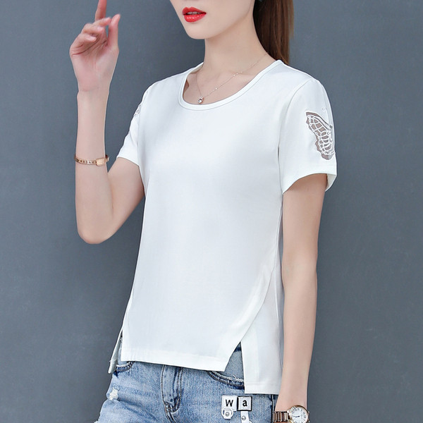 Μοντέρνα γυναικεία μπλούζα με διακόσμηση στα μανίκια σε λευκό και πράσινο χρώμα