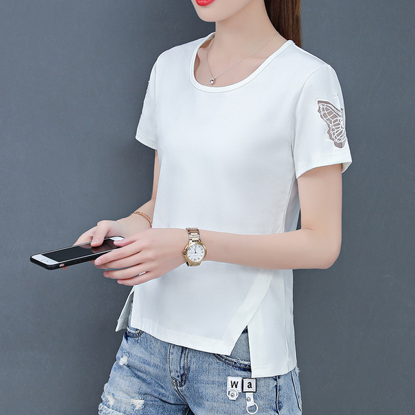 Μοντέρνα γυναικεία μπλούζα με διακόσμηση στα μανίκια σε λευκό και πράσινο χρώμα