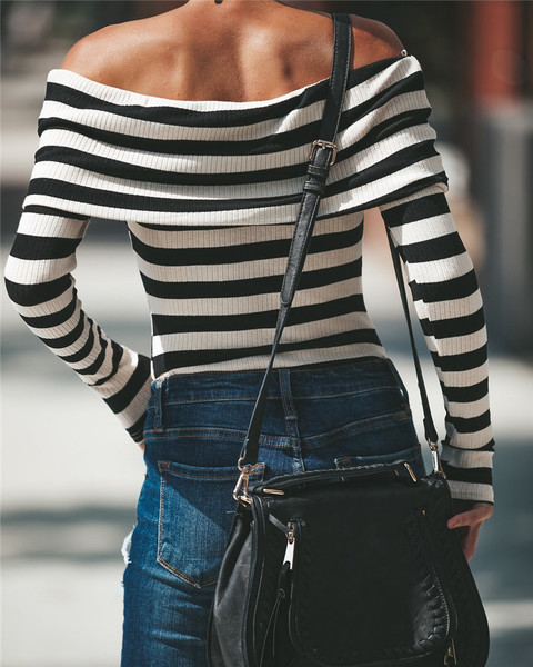 Modern női csíkos blúz ejtett váll