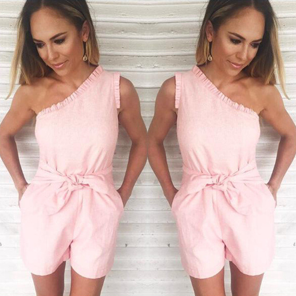 Γυναικεία μοντέρνα ολόσωμη φόρμα με ένα λουρί στο ροζ χρώμα