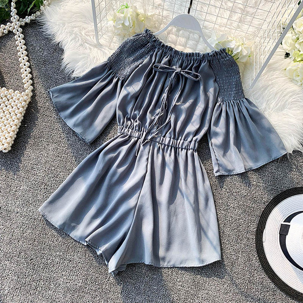 Stílusos női jumpsuit lótusz ujjakkal, több színben